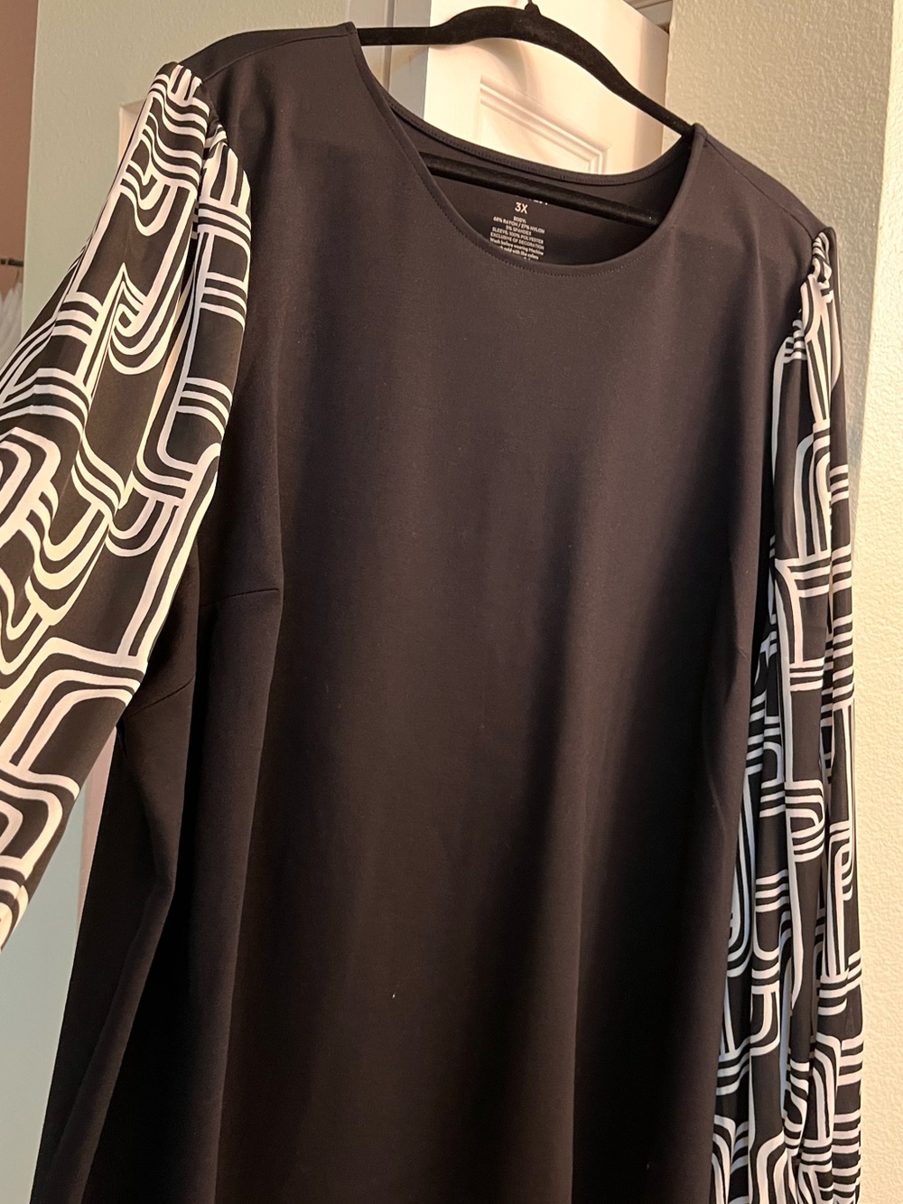 Women’s Plus size Nine West top